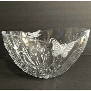Shannon Designs Of Ireland 24% Lead Crystal With Frosted Details Vintage